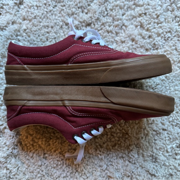 Vans burgundy/tan sneaker - Picture 3 of 6